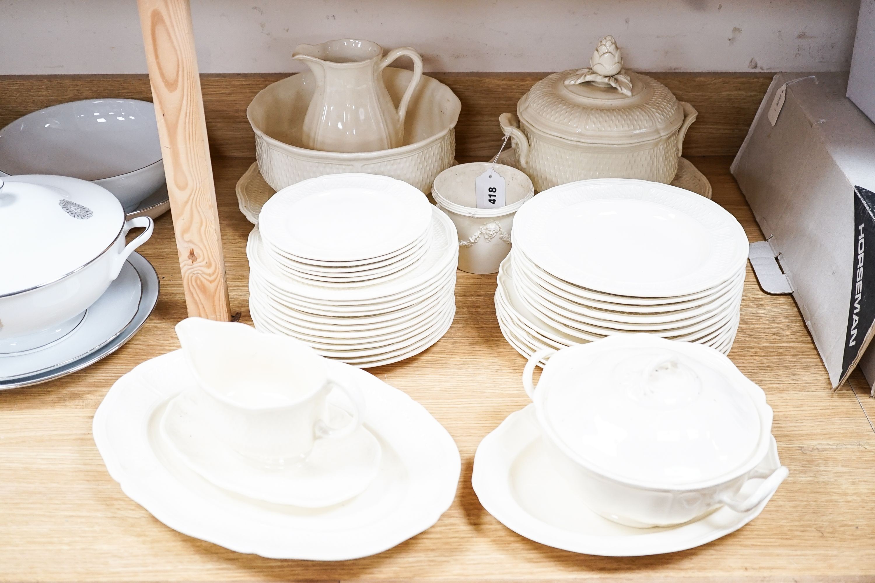 A quantity of French Gien creamware dinnerwares